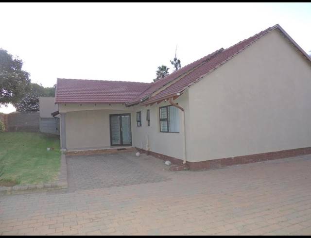 4 BEDROOM HOUSE FOR SALE IN NORKEM PARK